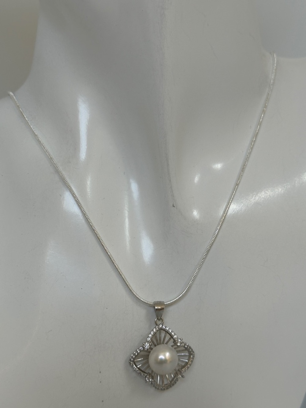 925 Sterlingreal White Pearl Pendant Necklace